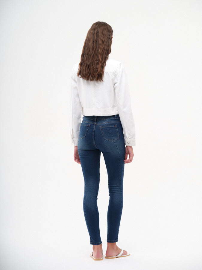 Fit Gallery Image