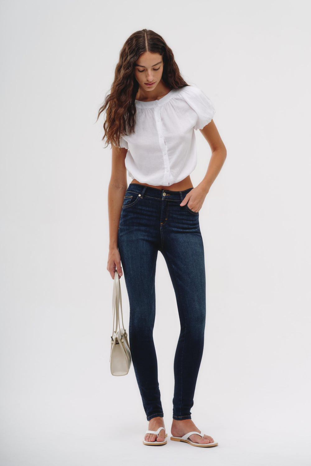 Skinny Jeans Tiro Medio - Azul Oscuro