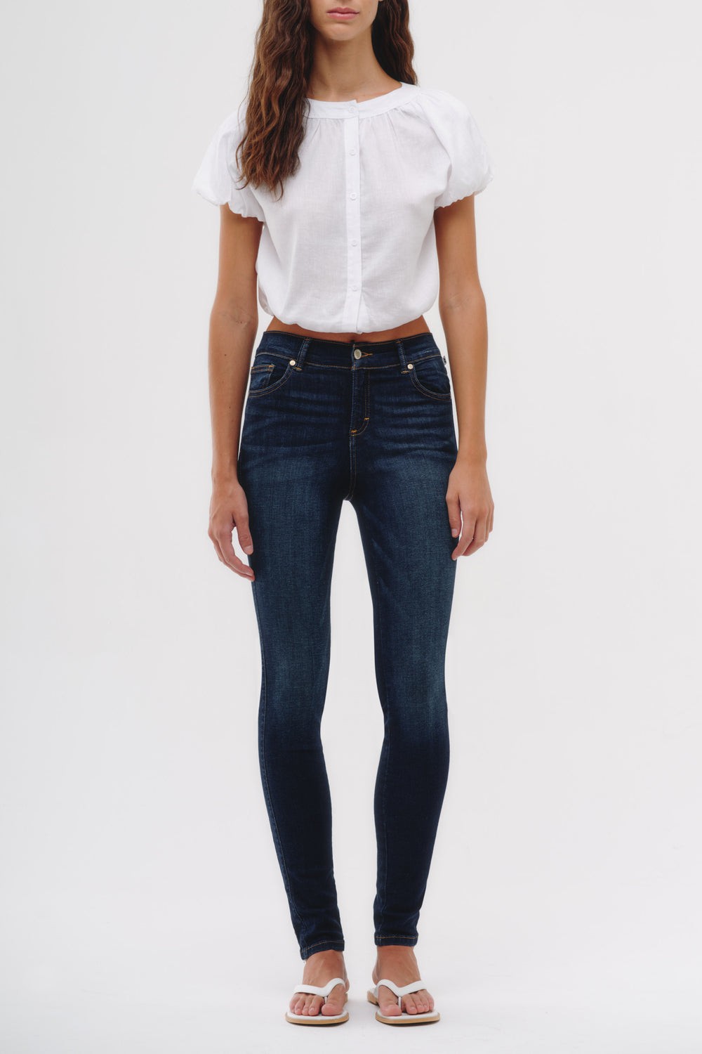Skinny Jeans Tiro Medio - Azul Oscuro