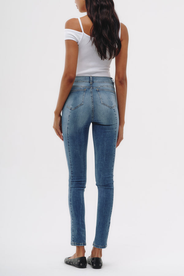 Skinny Jeans Tiro Medio - Azul Cielo