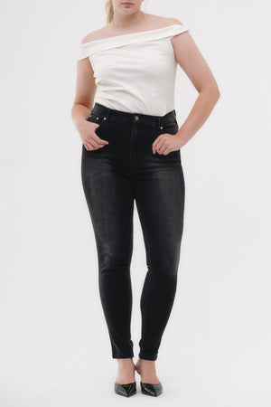 Skinny Jeans Curvy - Negro Carbón