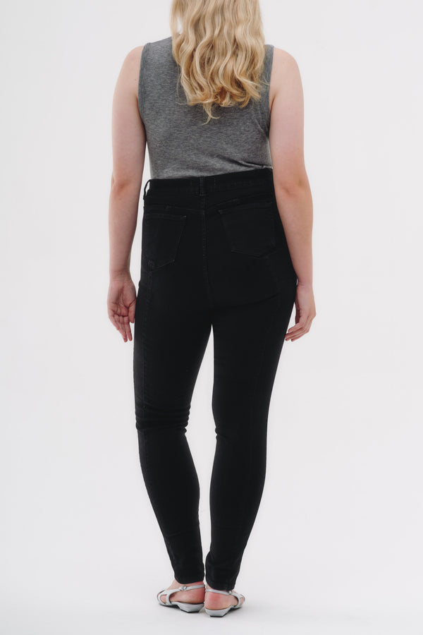 Skinny Jeans Curvy - Negro