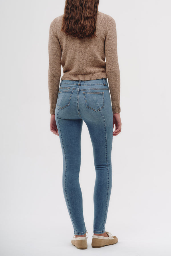 Skinny Jeans - Azul Cielo
